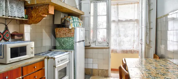 2 bedrooms Apartment in Lisbon, Portugal No. 181644 5