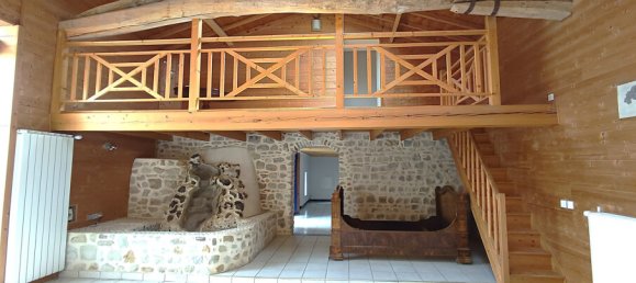 Moradia em banda T3 em Puy-de-Dome, France N.º 321401 2