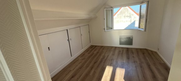 3 Schlafzimmer Haus in Hanches, France, Nr. 90986 11