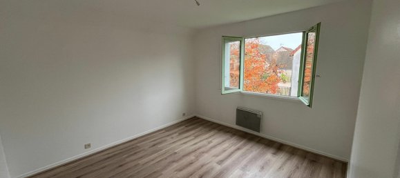 3 Schlafzimmer Haus in Hanches, France, Nr. 90986 9