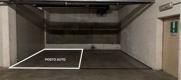 1 room Office in Reggio Emilia, Italy No. 134879 5