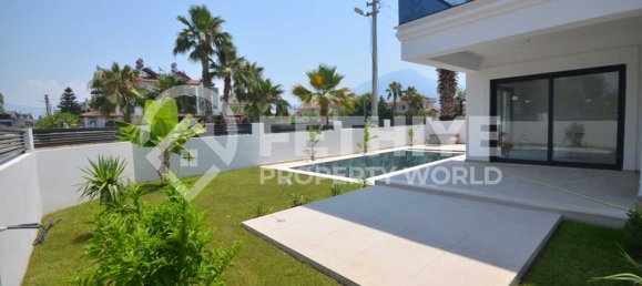 Villa 6+1 in Fethiye, Turkey No. 30717 5