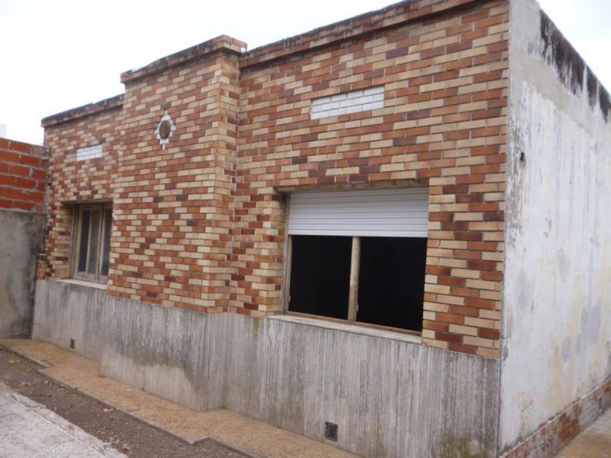 2 bedrooms House in General San Martin, Argentina No. 9695