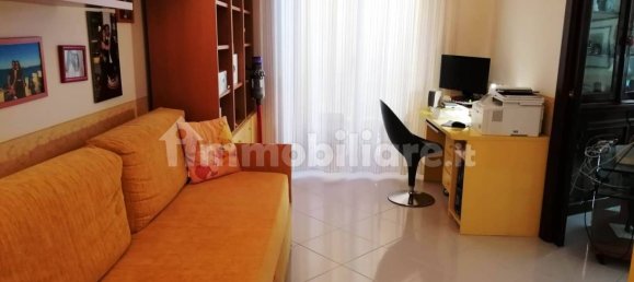 Apartamento de 3 dormitorios en Syracuse, Italy No. 356341 4
