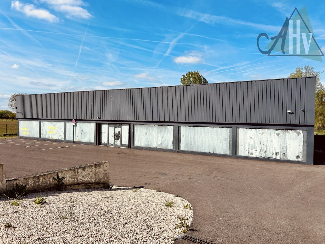 3 غرف نوم عقار تجاري في Romilly-sur-Seine, France رقم 64850