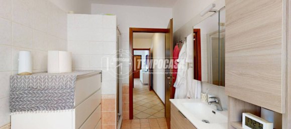 2 Schlafzimmer Wohnung in Carpi, Italy, Nr. 302483 13