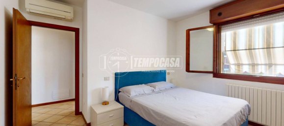 2 Schlafzimmer Wohnung in Carpi, Italy, Nr. 302483 10