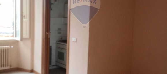 Квартира с 10 комнатами в Монтекатини Терме, Италия № 174528 3