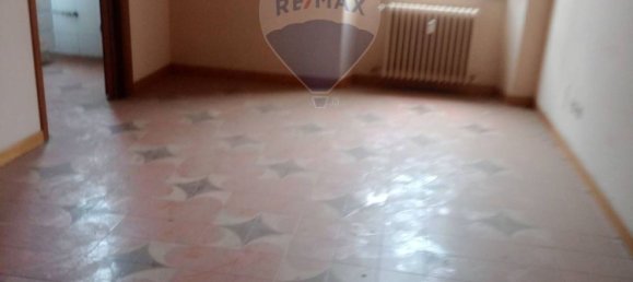 Квартира с 10 комнатами в Монтекатини Терме, Италия № 174528 13