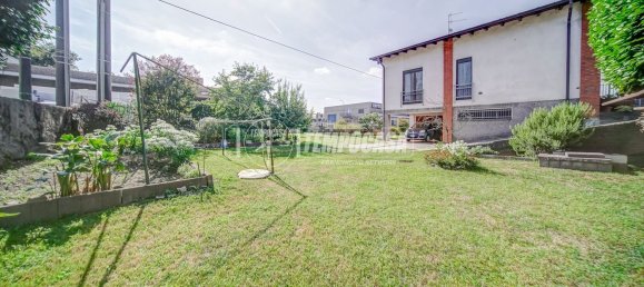 3 chambres Duplex à Mercallo, Italy No. 329689 3