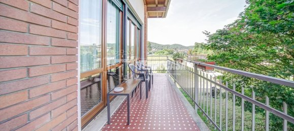 3 chambres Duplex à Mercallo, Italy No. 329689 14