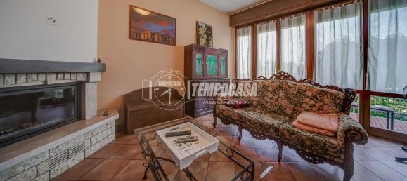 3 chambres Duplex à Mercallo, Italy No. 329689 18