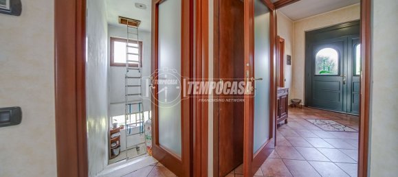 3 chambres Duplex à Mercallo, Italy No. 329689 44