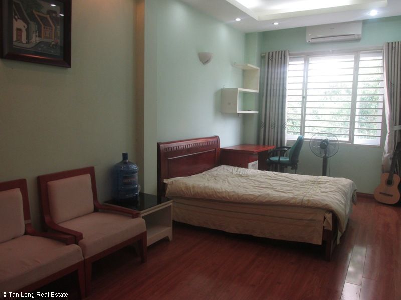 Estudio en Hai Ba Trung, Vietnam No. 3794