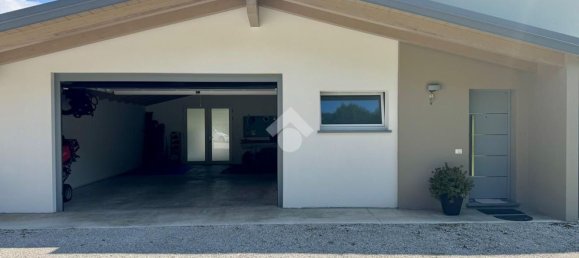 3 غرف نوم فيلا في Feltre, Italy رقم 334873 16