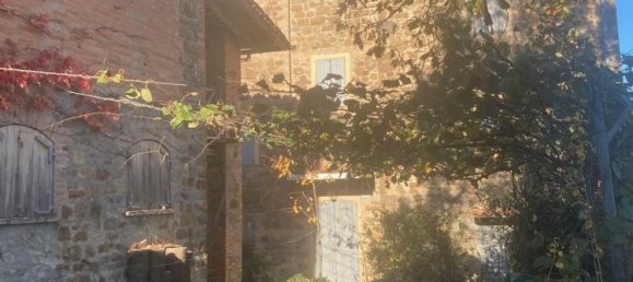 9 rooms House in Canossa, Italy No. 92698 4