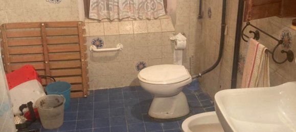 9 rooms House in Canossa, Italy No. 92698 19