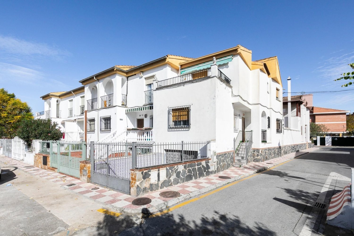 5 غرف نوم تاون هاوس في Pinos Puente, Spain رقم 29607