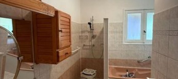 2 Schlafzimmer Haus in Figeac, France, Nr. 301368 7