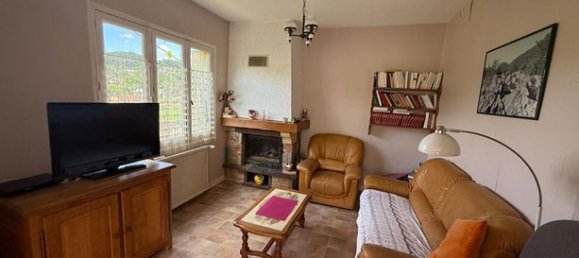 2 Schlafzimmer Haus in Figeac, France, Nr. 301368 2