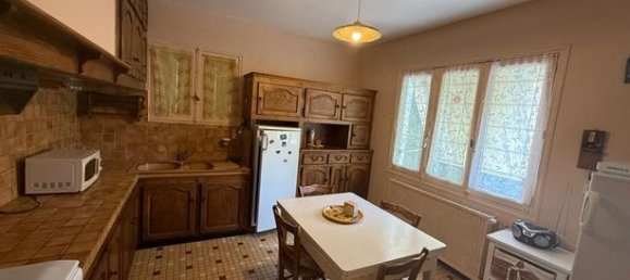 2 Schlafzimmer Haus in Figeac, France, Nr. 301368 3