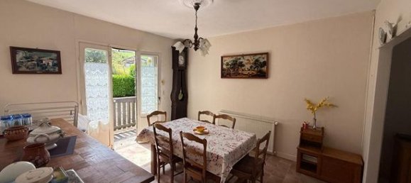 2 Schlafzimmer Haus in Figeac, France, Nr. 301368 4