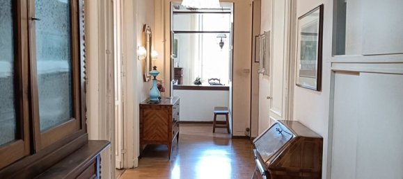 6 rooms Apartment in Turin, Italy No. 134954 10