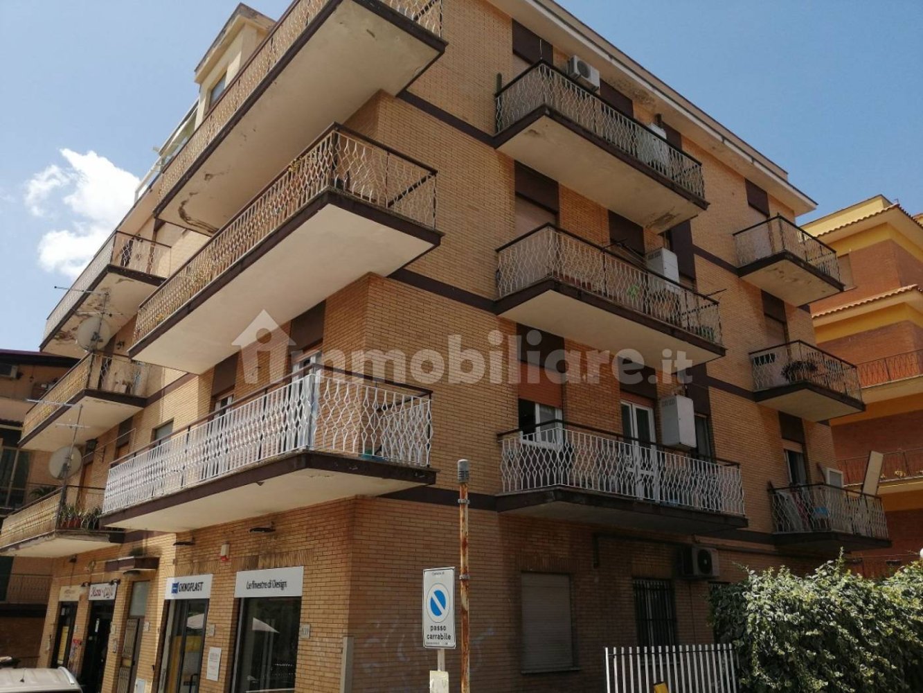 2 bedrooms Apartment in Rome, Italy No. 356920