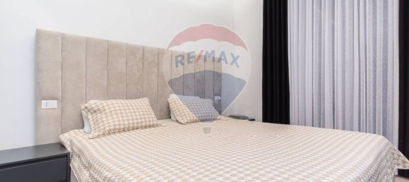 Квартира с 2 спальнями в Генуя, Италия № 348007 3