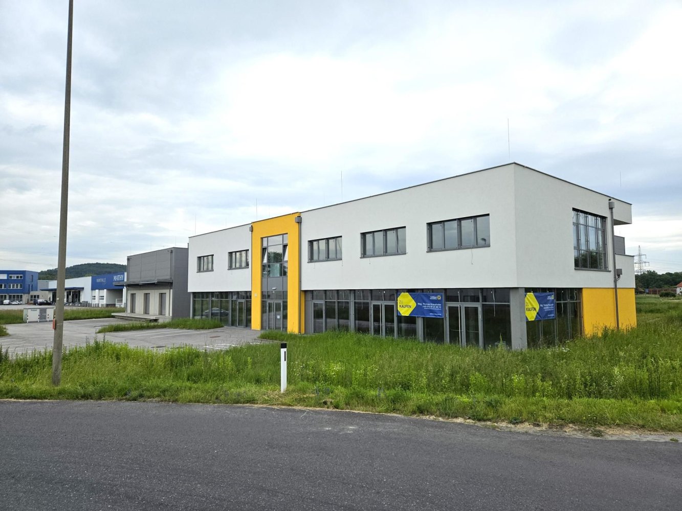  عقار تجاري في Linz, Austria 3592متر مربع رقم 133922