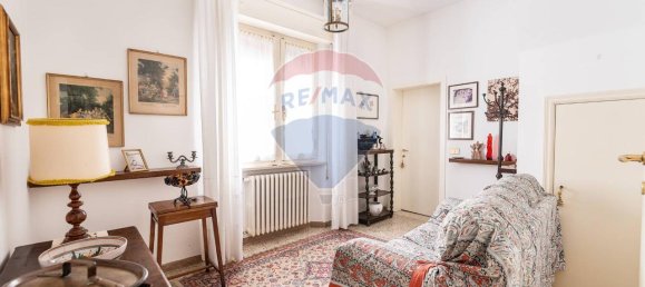 Casa de 5 habitaciónes en Morro d'Alba, Italy No. 9410 23