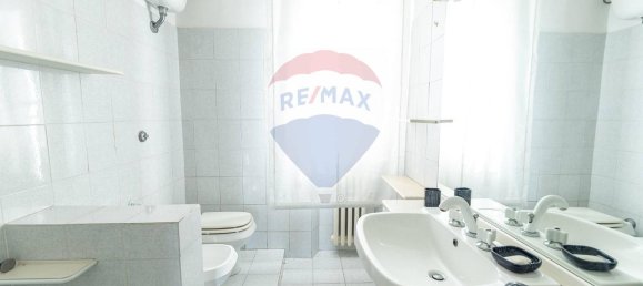 Casa de 5 habitaciónes en Morro d'Alba, Italy No. 9410 32