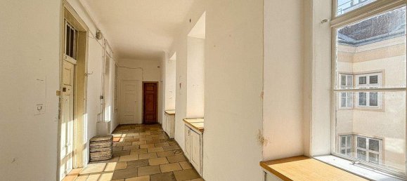 3-salle Appartement à Josefstadt, Austria No. 177148 9