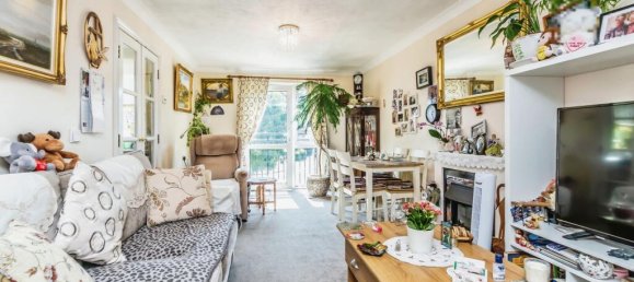 2 bedrooms Apartment in Purley, United Kingdom No. 8084 16