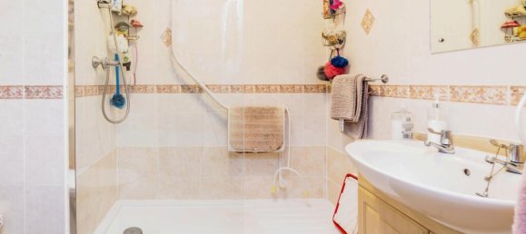 2 bedrooms Apartment in Purley, United Kingdom No. 8084 8