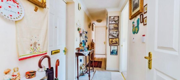 2 bedrooms Apartment in Purley, United Kingdom No. 8084 9