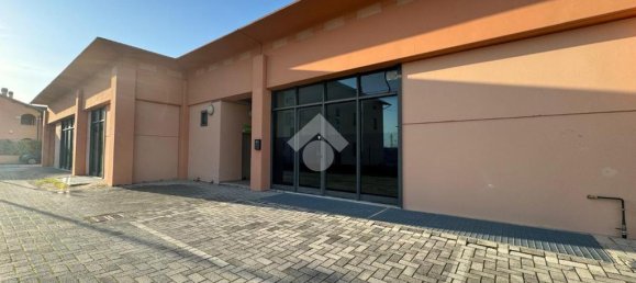 Studio in Cannara, Italy No. 79568 2