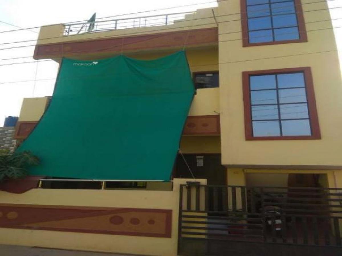 3 bedrooms House in Nagpur, India No. 22900