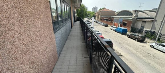 Здание с 4 комнатами в Корсико, Италия № 375022 25