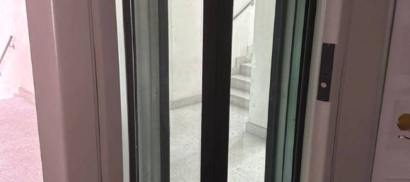 Здание с 4 комнатами в Корсико, Италия № 375022 13