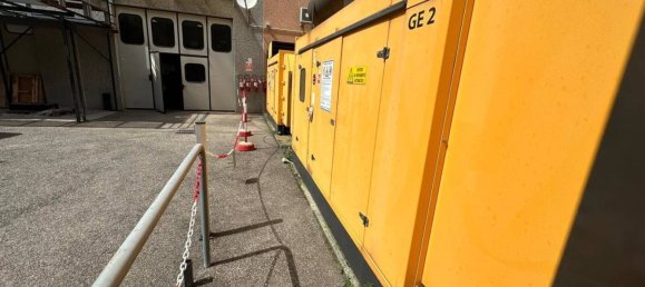 Здание с 4 комнатами в Корсико, Италия № 375022 41