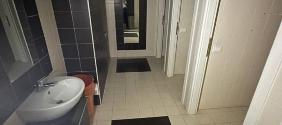 Здание с 4 комнатами в Корсико, Италия № 375022 28