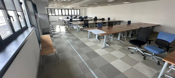 Здание с 4 комнатами в Корсико, Италия № 375022 9