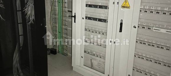 Здание с 4 комнатами в Корсико, Италия № 375022 33