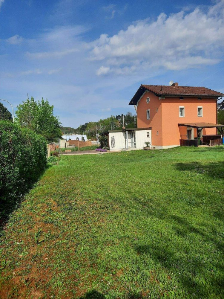 4 rooms House in Regensburg, Germany No. 363639