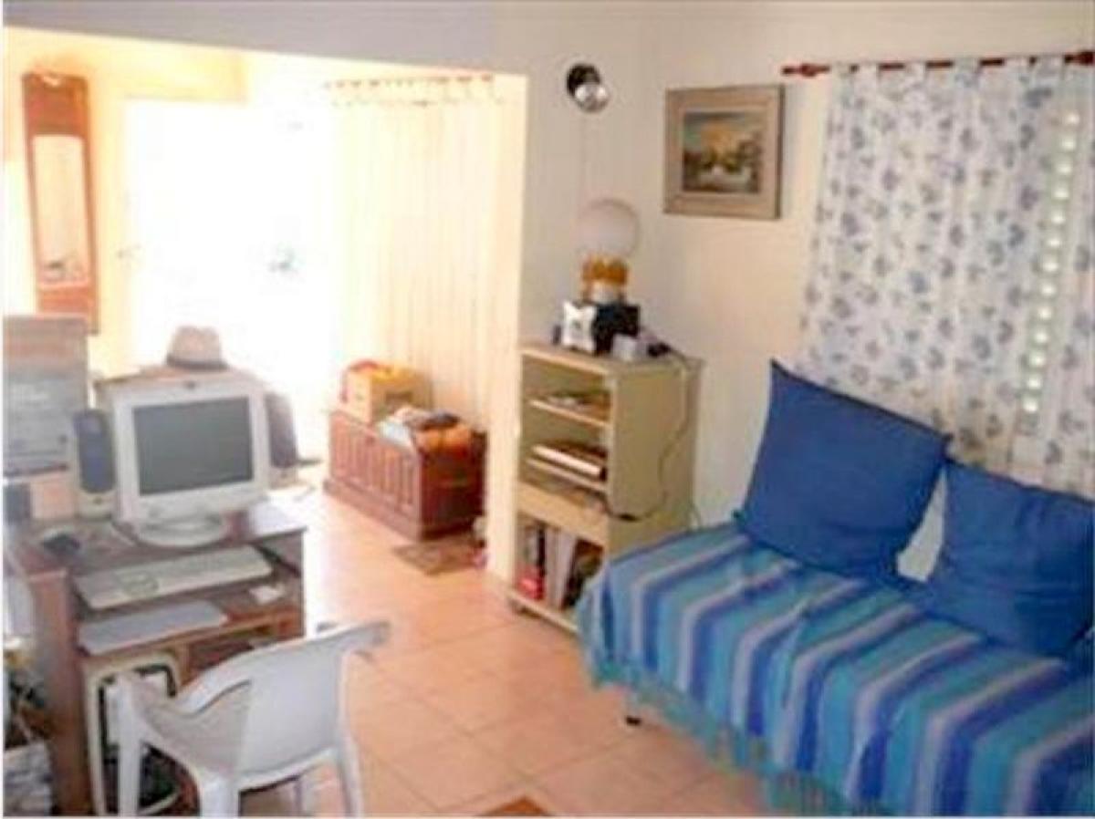 3 bedrooms Farm in Buenos Aires, Argentina No. 115044