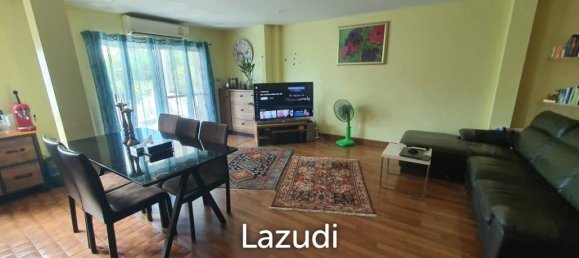 5 bedrooms Bungalow in Pattaya, Thailand No. 24226 4