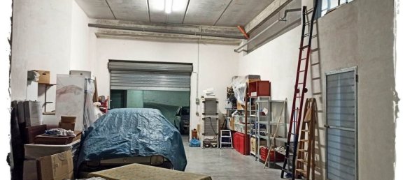 Garage à Ostuni, Italy 117m² No. 134354 3