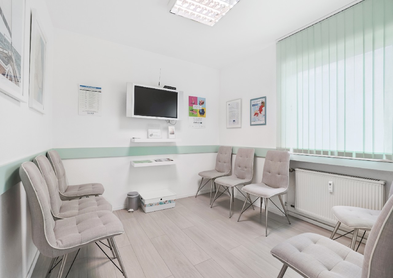 10 rooms Building in Bonn, Germany No. 113310