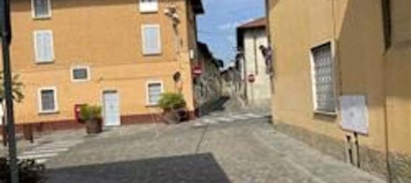 2 rooms Apartment in Robbiate, Italy No. 4255 8